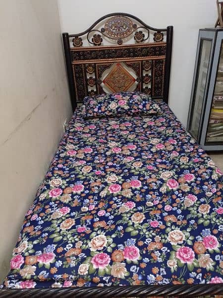 2 single bed + mattress 2