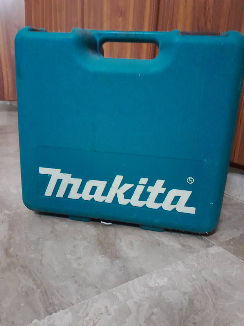 New packed  drill machine kit. . makita company. . 3