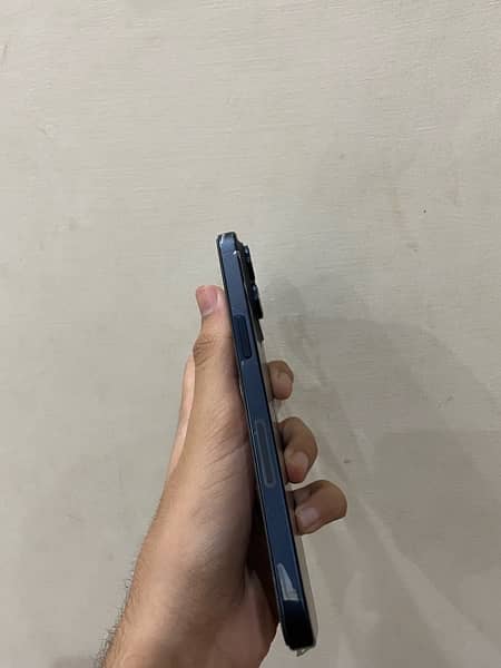 iphone 15 Pro Max jv 256 gb blue titanium 4