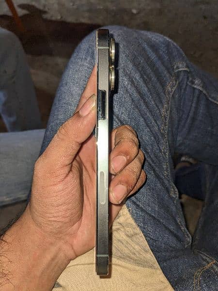 Iphone 13 pro max (Non PTA) JV 3