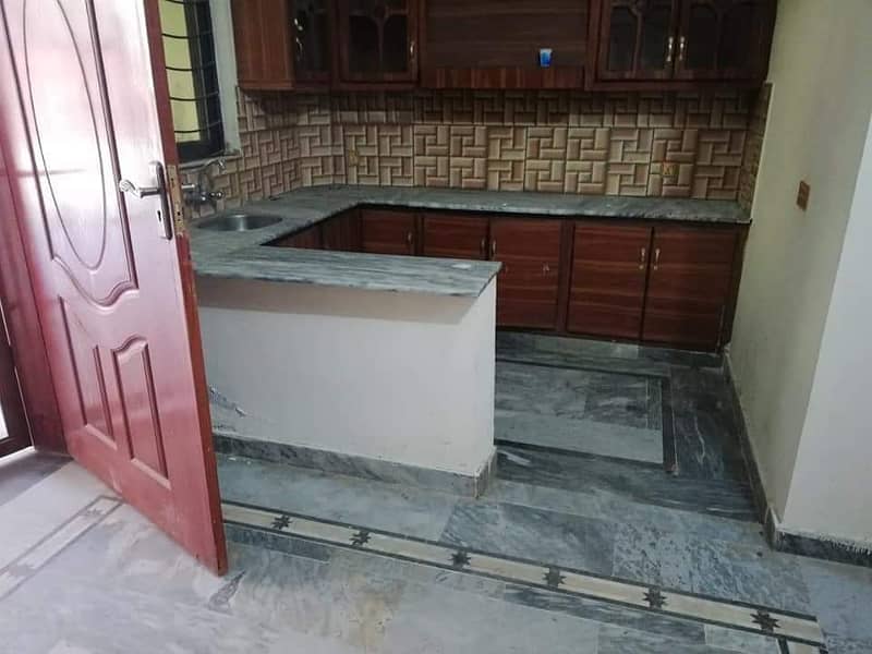 5 Marlla First flour house for rent phase 5b Bajli Pani boar ka hw 12
