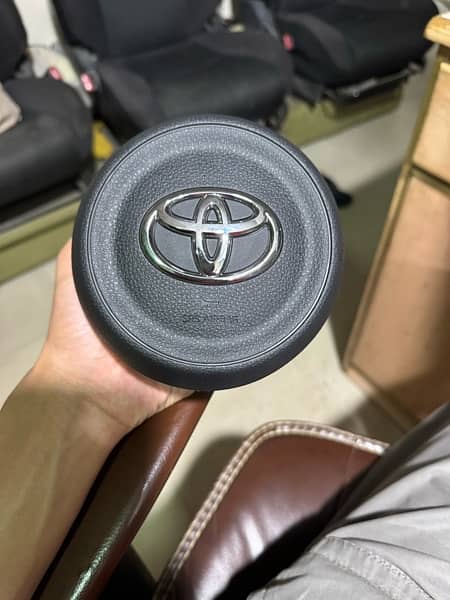 Toyota Yaris / Yaris cross airbag cover 0