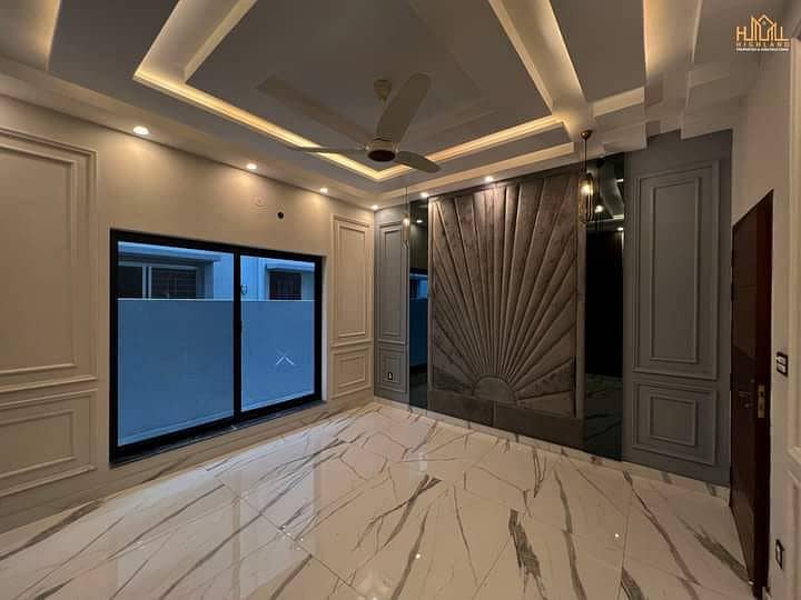 we are offering a 10 marla upper portion for rent in tulip block bahria town Lahore 14