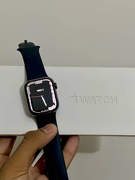 Apple Watch Series 9 Stainless Steel 1