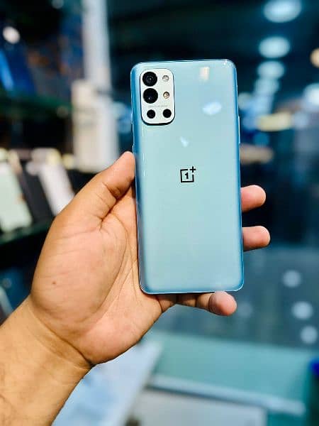 OnePlus 9 1