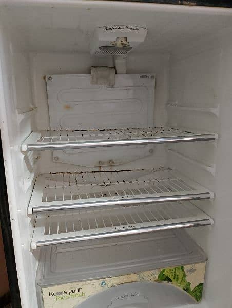 Dawlance refrigerator urgent sale 7