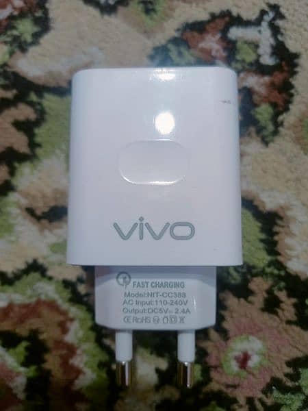 Vivo. Samsung. Nit. car adapter 0