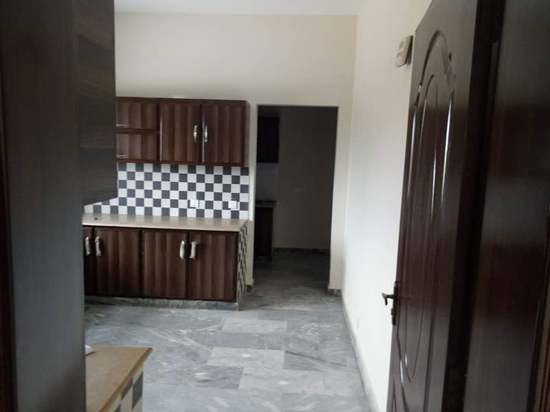 20 marla exelant upper portion available for Rent in dha phase 4 block GG. 12