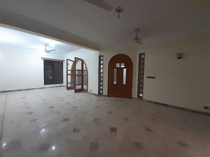 20 marla beautiful lower portion for Rent in dha phase 1. 17