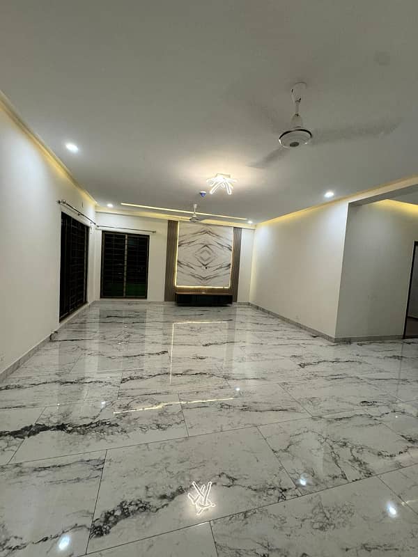 Brand New Super Luxury 10 Marla Flat Is Available For Sale In Askari 11 Sector D At Super Hot Location Terminal Payment Not Paid 5
