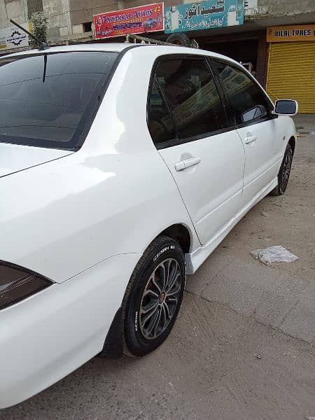 Mitsubishi Lancer 2007 4