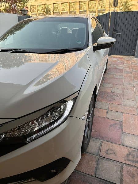 Honda Civic Oriel 1.8 i-VTEC CVT 2021 3