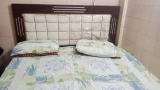 Huge king size bed only used for a 6 days its really strong