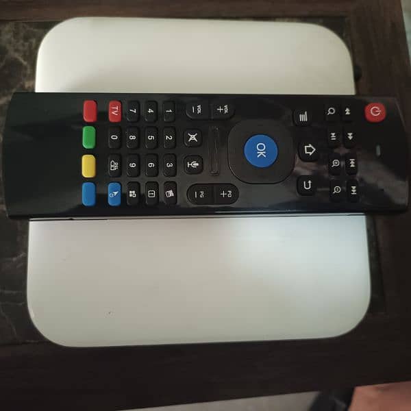 Android box Etisalat 9 model WiFi Bluetooth vice record air mouse 5