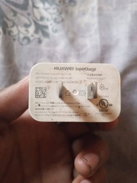 Huawei P 20 pro original charger for sale 5