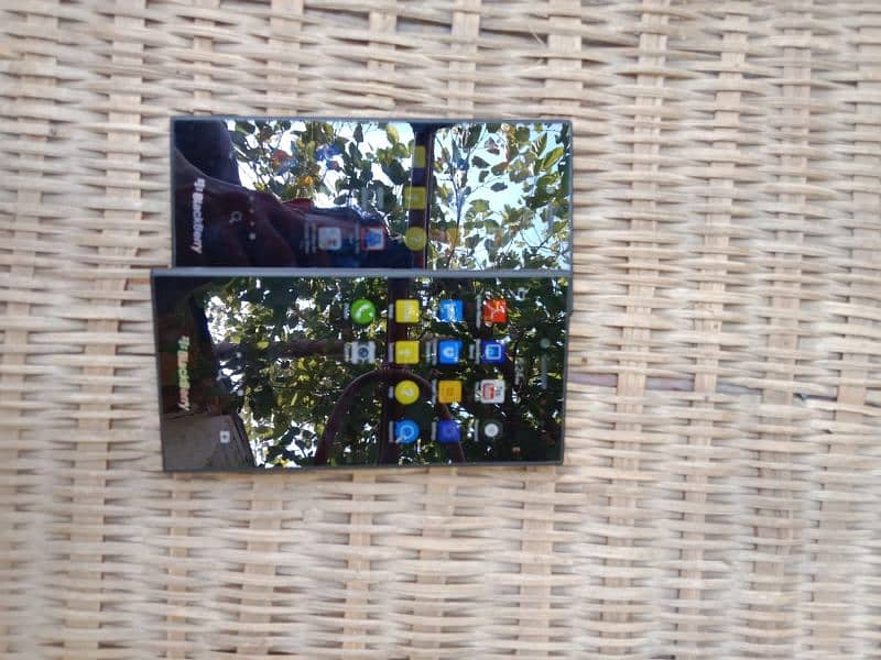 BlackBerry leap in lush condition( PTA OFFICIAL APPROVED) 11