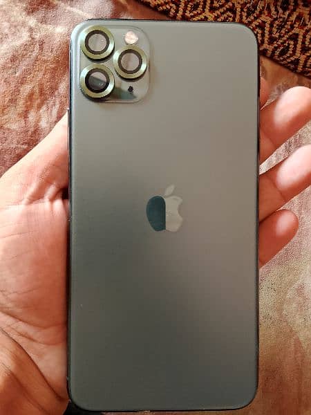 iphone 11 pro max 64Gb all ok one hand use 5