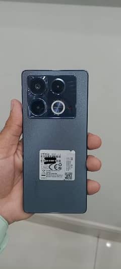 Infinix Note 40.20 days used in brand new condition.