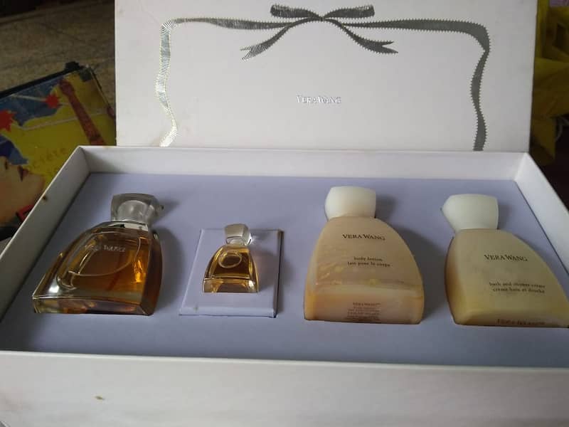 Perfume VERA WANG gift box 1