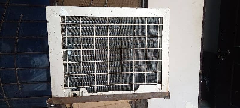 window ac Good cooling good condition full ok 3