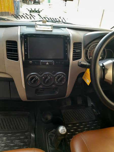 Suzuki Wagon R 2018 10