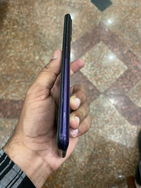 Infinix hot 8 4/64 6