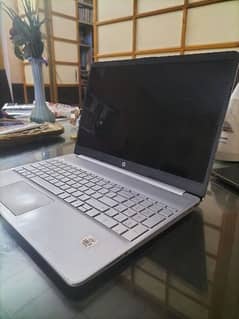 hp I5 10TH 8GB 256SSD TOUCH