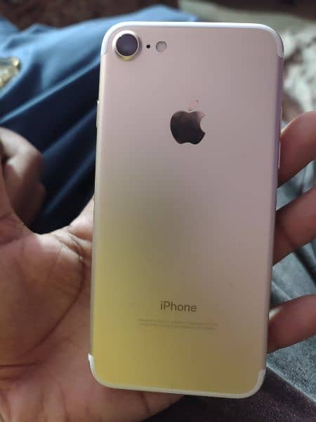 I phone 7 storage 128 non pta 0