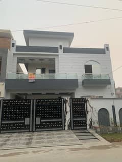 10 Marla Half Triple Story Beautiful Design House For Sale In Bismillah Housing Society