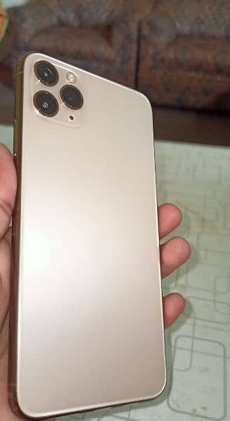 iPhone 11 pro max gold 64 GB 88500 0