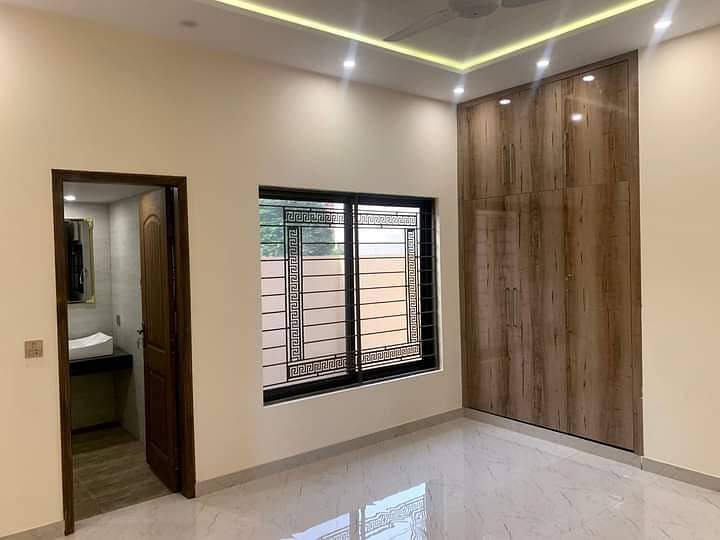 10 Marla Brand New First Entry House Available For Rent In Iqbal Block Bahria Town Lahore 10