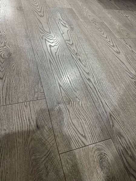 AGT used wooden floor 1