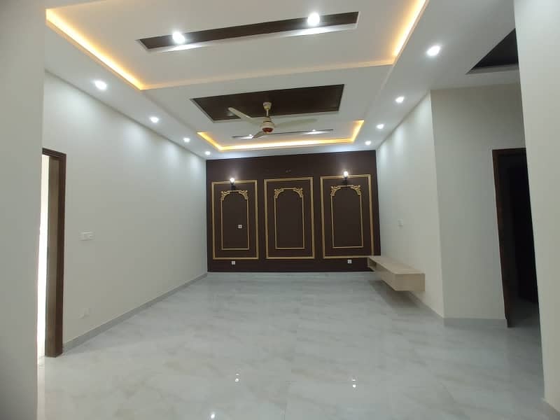 10 Marla House Available For Sale In Johar Block In Bahria Town Lahore 3