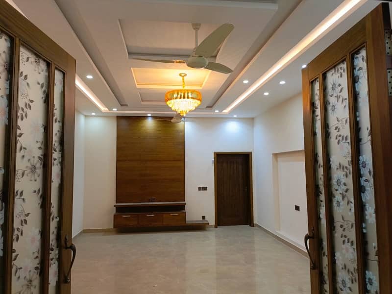 10 Marla House Available For Sale In Johar Block In Bahria Town Lahore 12
