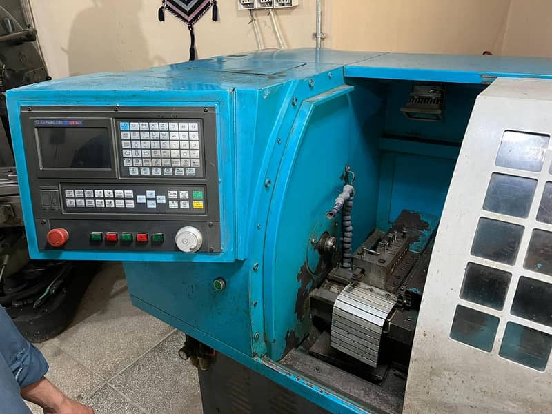 CNC Lathe Machine 1