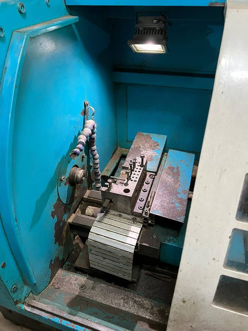 CNC Lathe Machine 5