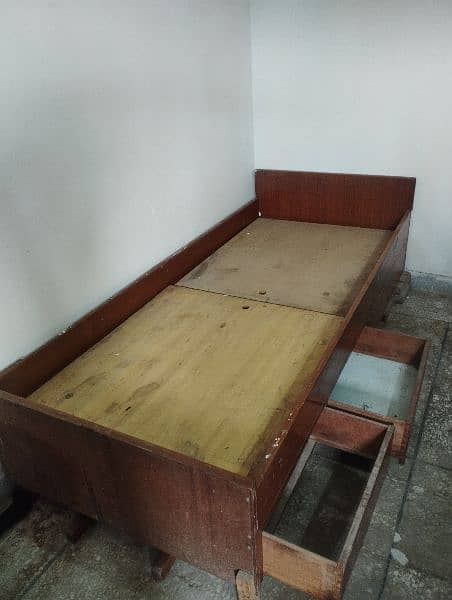 Vintage wooden ship bed 3