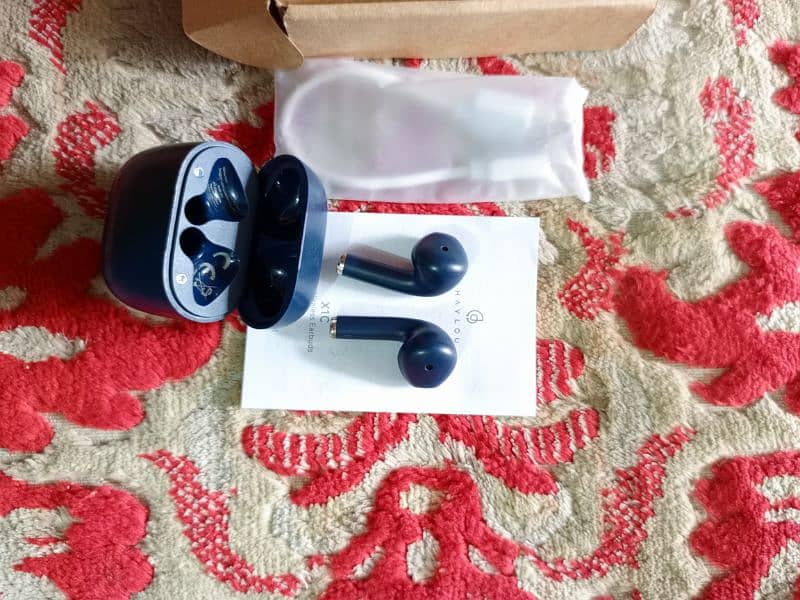 Haylou Air pod condition like new with box and long battery timing 4