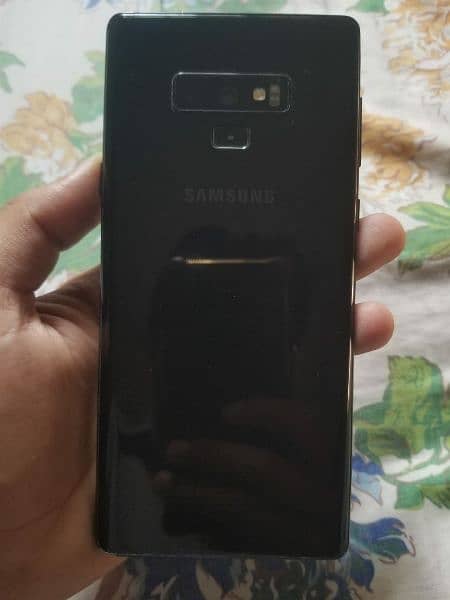 Samsung Note 9 with box. Dual pta approved. 10 by 10 condition 7
