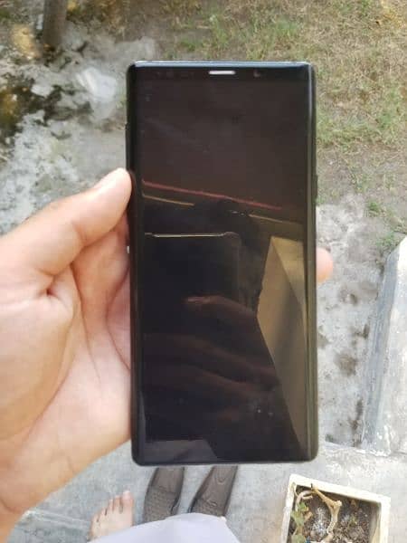 Samsung Note 9 with box. Dual pta approved. 10 by 10 condition 8