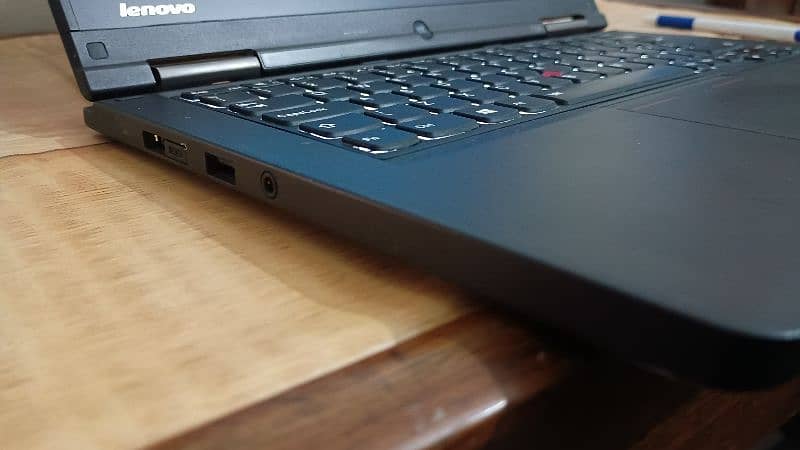 Lenovo Thinkpad Yoga 360 with stylus core i5 4th generation 0