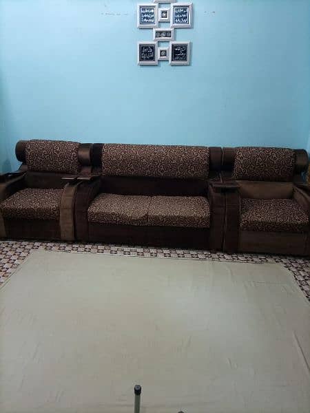 4 seater sofa 1