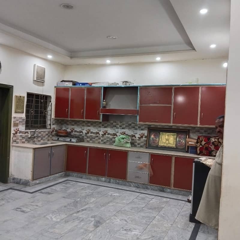 8 Marla House For sale In Rs. 15000000 Only 13