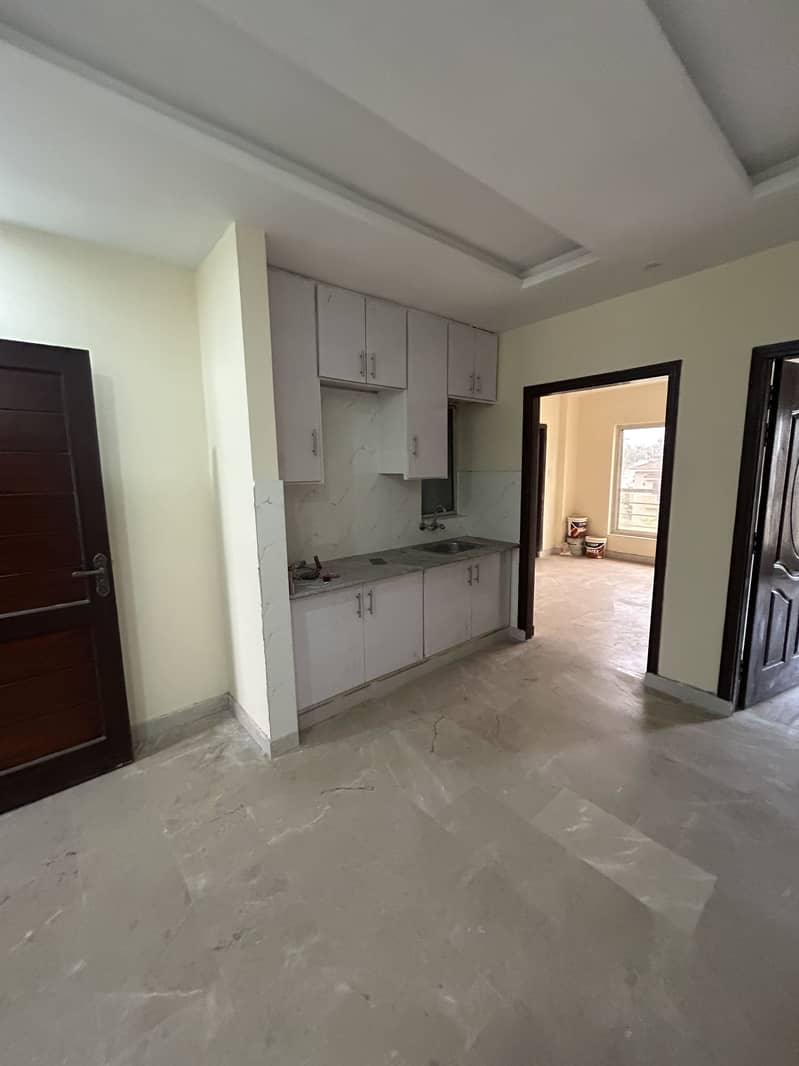 2 Bed non furnished for rent in phase 7 1