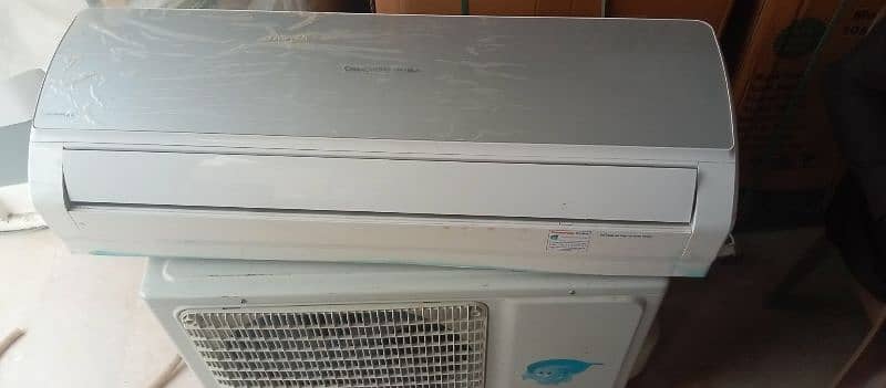 Chang hong ruba DC inverter ac 1.5 ton 0