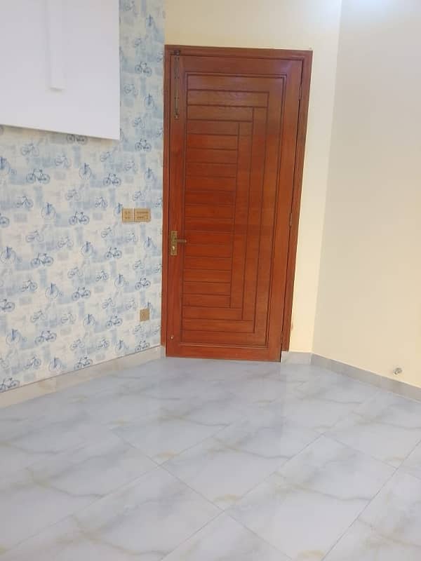 5 MARLA BRAND NEW PRIME LOCATION HOUSE IN DHA 16