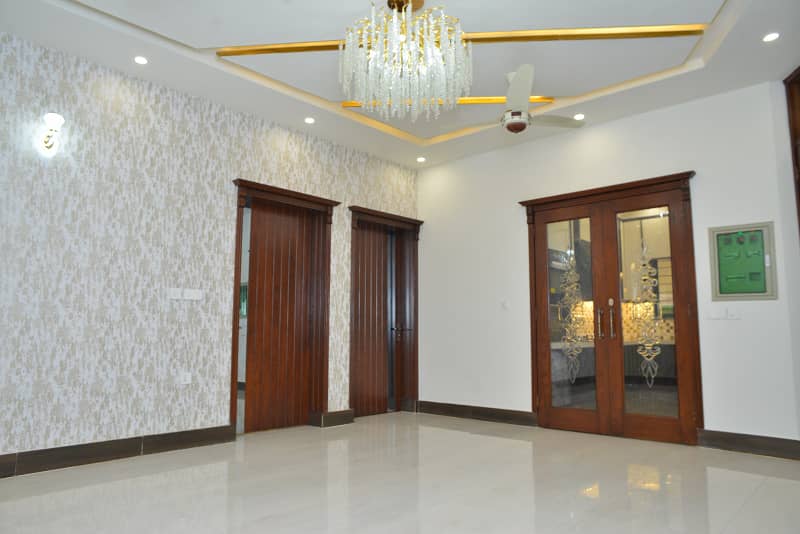 10 Marla Brand New luxury Ideal Location Modern House For Sale in C Block Faisal Town Lahore 4