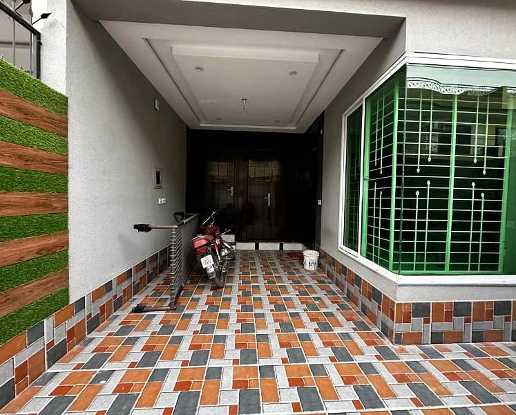 House For sale In Johar Town Phase 2 - Block J1 1