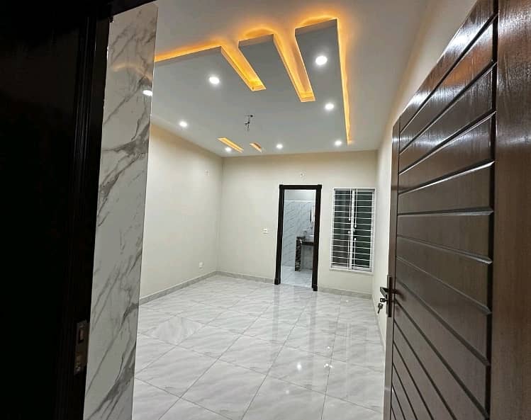 House For sale In Johar Town Phase 2 - Block J1 7