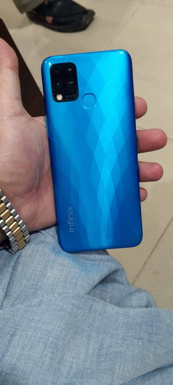 6/128 Infinix hot 10s with full box and charger 2